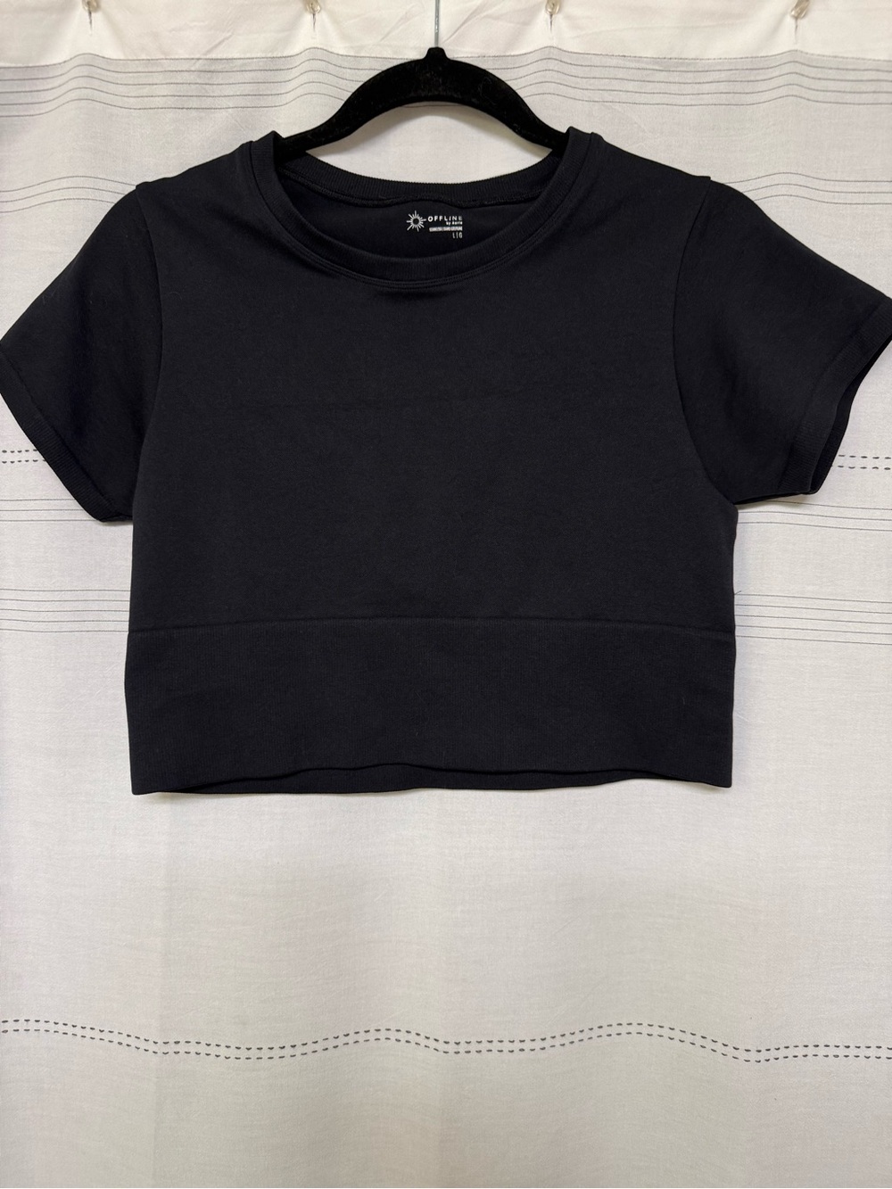 Aerie Offline Black Athletic Crop Top